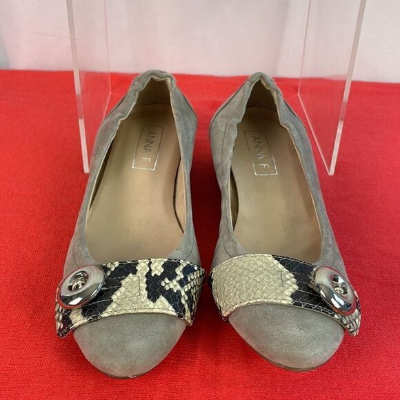 Anna F Tan w Snake Detail Low Heel - Picture 3 of 6